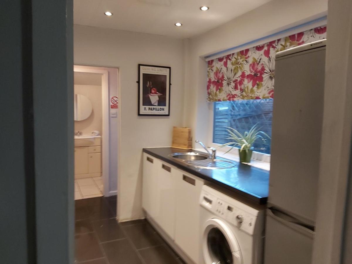 Pearson House - Huku Kwetu 3 Bedroom End Of Terrance House - Family And Business Group Self Catering Accommodation -Huku Kwetu Nottingham Luaran gambar