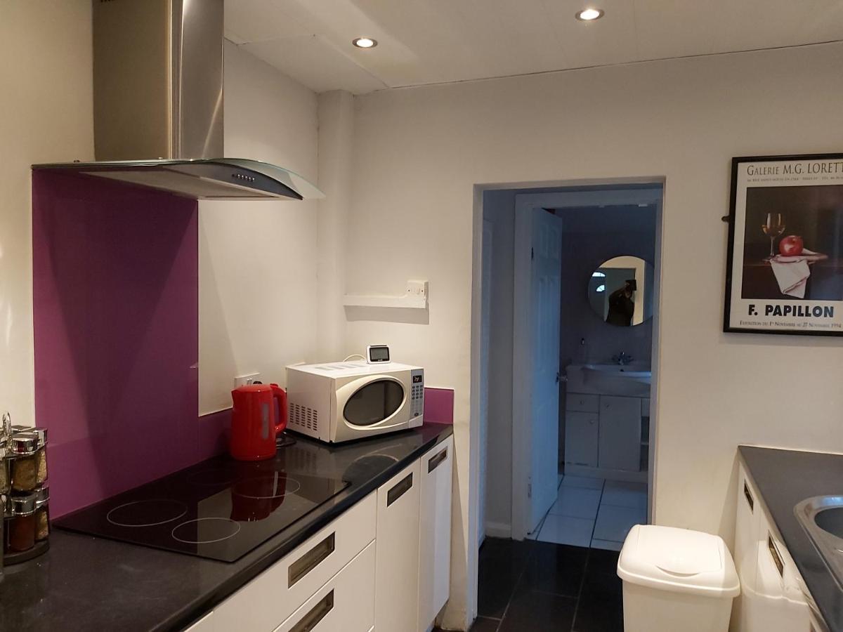 Pearson House - Huku Kwetu 3 Bedroom End Of Terrance House - Family And Business Group Self Catering Accommodation -Huku Kwetu Nottingham Luaran gambar