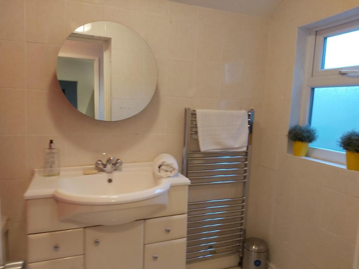 Pearson House - Huku Kwetu 3 Bedroom End Of Terrance House - Family And Business Group Self Catering Accommodation -Huku Kwetu Nottingham Luaran gambar