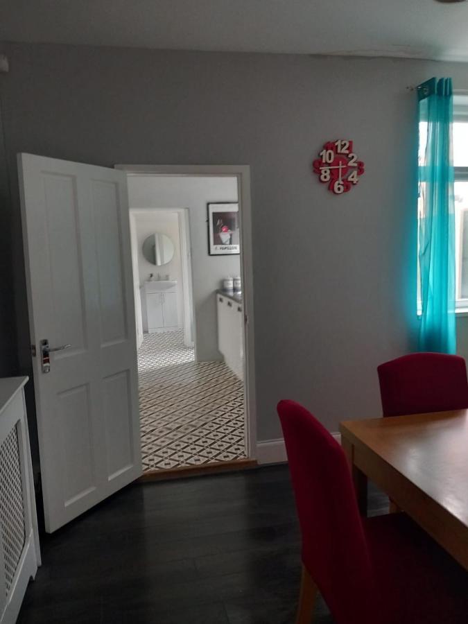 Pearson House - Huku Kwetu 3 Bedroom End Of Terrance House - Family And Business Group Self Catering Accommodation -Huku Kwetu Nottingham Luaran gambar